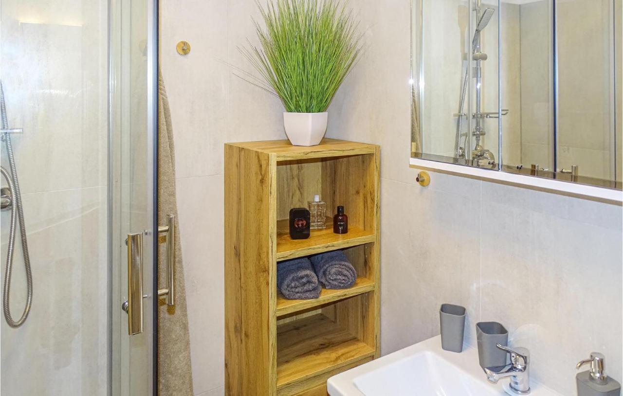 Lovely Apartment In Buesum With Kitchen Eksteriør bilde